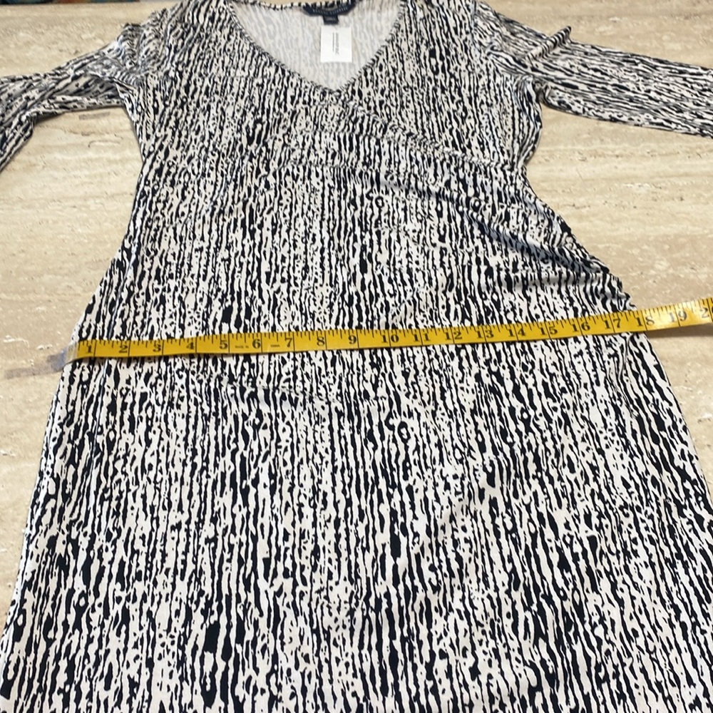 NWT banana republic dress w/ruching side,stretchy fabric, measurements in photos - Picture 9 of 13